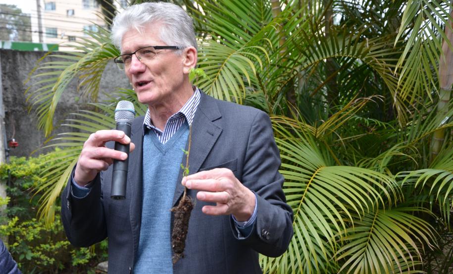 Secretário participa de ação do Programa Paraná Mais Verde