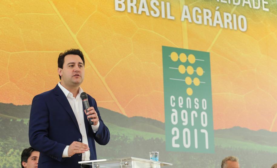 O governador Carlos Massa Ratinho Junior e a presidente do IBGE (Instituto Brasileiro de Geografia e Estatística), Susana Cordeiro Guerra, divulgam nesta sexta-feira (25), no Palácio Iguaçu, os números do Censo Agropecuário 2017.