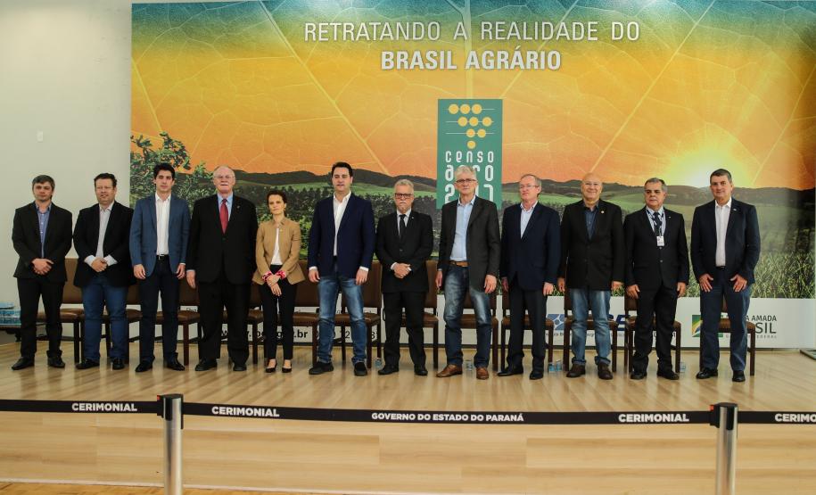 O governador Carlos Massa Ratinho Junior e a presidente do IBGE (Instituto Brasileiro de Geografia e Estatística), Susana Cordeiro Guerra, divulgam nesta sexta-feira (25), no Palácio Iguaçu, os números do Censo Agropecuário 2017.