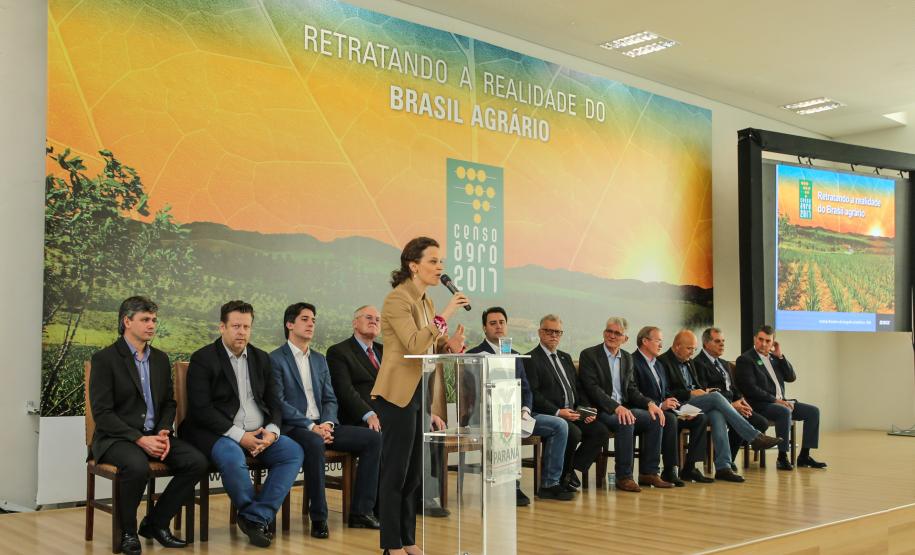 O governador Carlos Massa Ratinho Junior e a presidente do IBGE (Instituto Brasileiro de Geografia e Estatística), Susana Cordeiro Guerra, divulgam nesta sexta-feira (25), no Palácio Iguaçu, os números do Censo Agropecuário 2017.