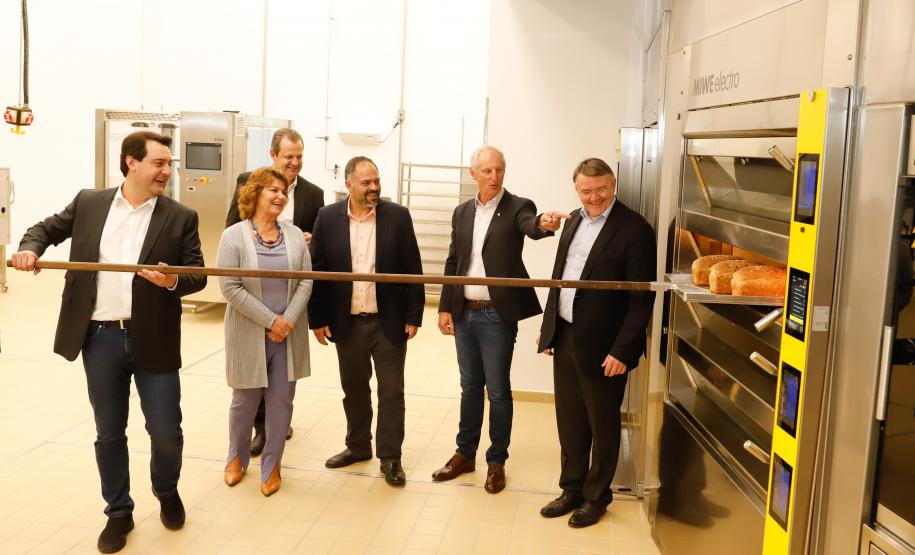 Centro para desenvolvimento de novos produtos é inaugurado em Guarapuava