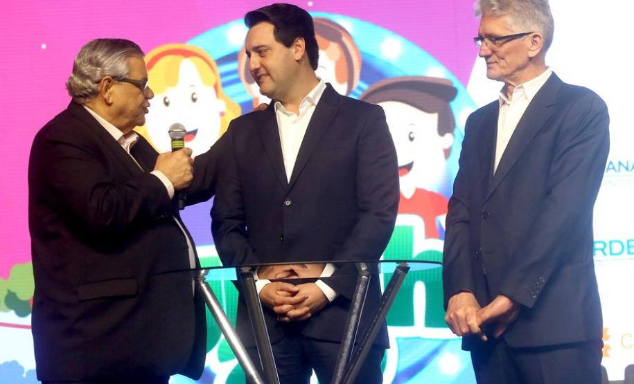 Estado e Faep renovam parceria para o Agrinho