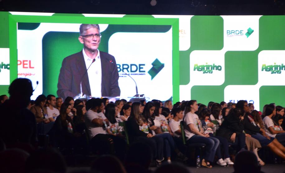 Estado e Faep renovam parceria para o Agrinho