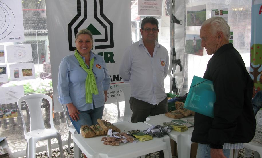 Evento do Dia Mundial da Alimentação foi realizado no Calçadão da Rua XV de Novembro, em Curitiba.