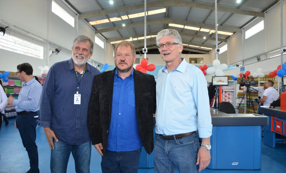 Campo Magro recebe Armazém da Família