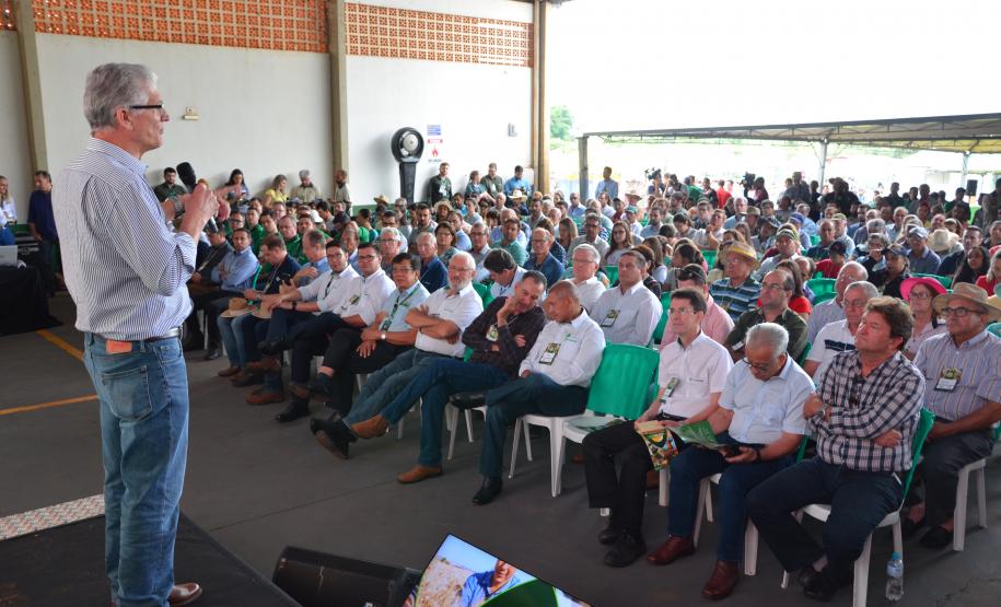 Dois eventos, a Safratec, em Floresta, e o Superagro, em Londrina, foram acompanhados por integrantes do Governo do Estado.