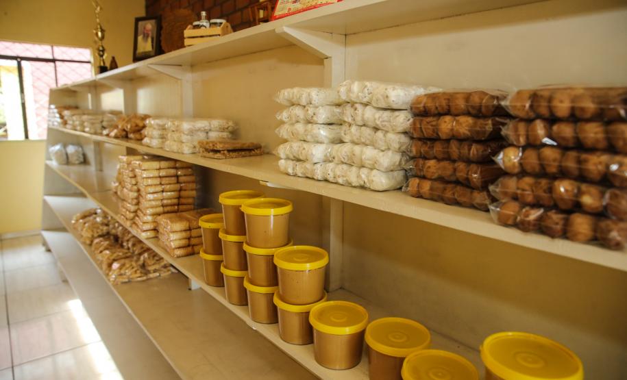 Produção de açucar mascavo e de melado de açúcar mascavo de cana-de-açúcar produzido pelo produtor Rafael Morgenstern em Capanema, no sudoeste do Paraná. Capanema - 16/01/2020