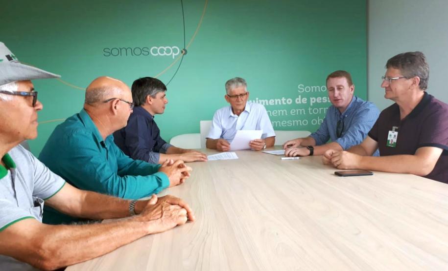 Parceria entre Ceasa e Federação dos Trabalhadores Rurais Agricultores Familiares do Paraná beneficia produtores