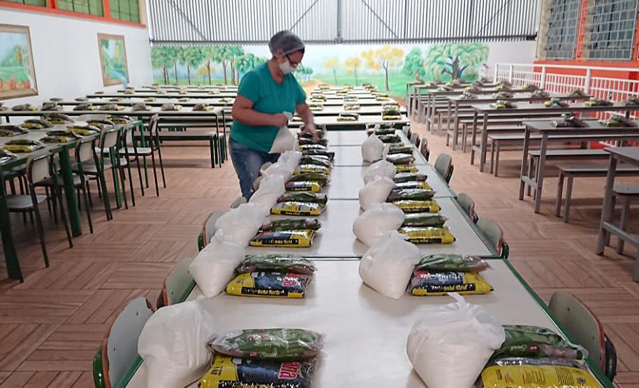Escolas estaduais se organizam para entrega da merenda no Paraná