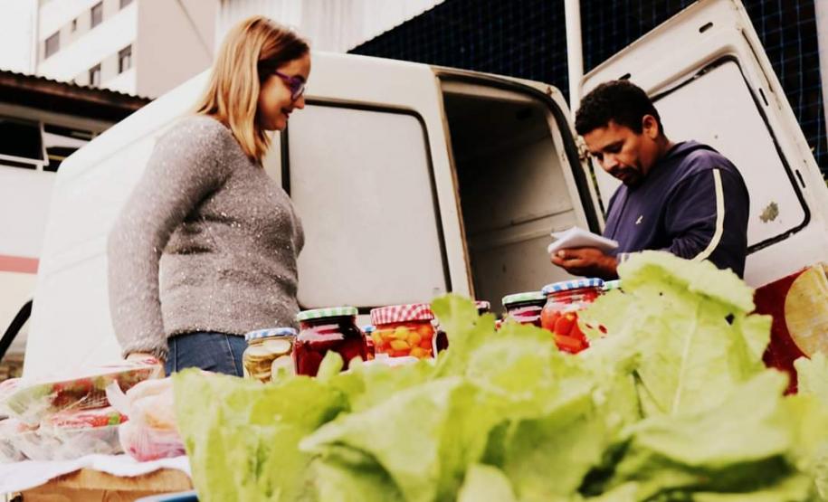 Tecnologia ajuda agricultura familiar a manter a venda de produtos