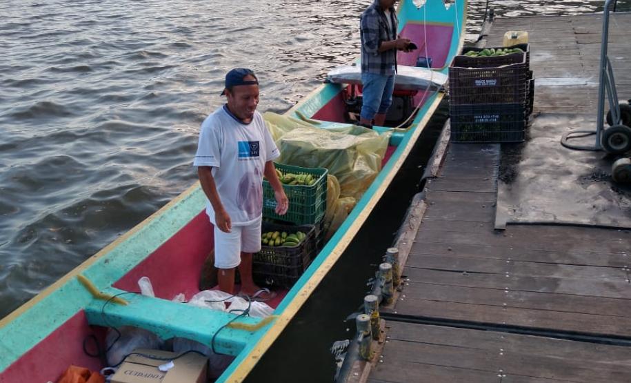 Agricultores familiares levam alimentos às ilhas do Paraná
