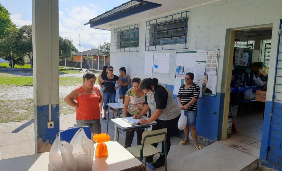 Agricultores familiares levam alimentos às ilhas do Paraná