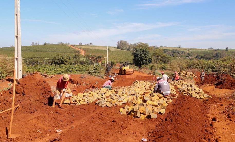 Governo renova artérias de escoamento da safra em Ivaiporã