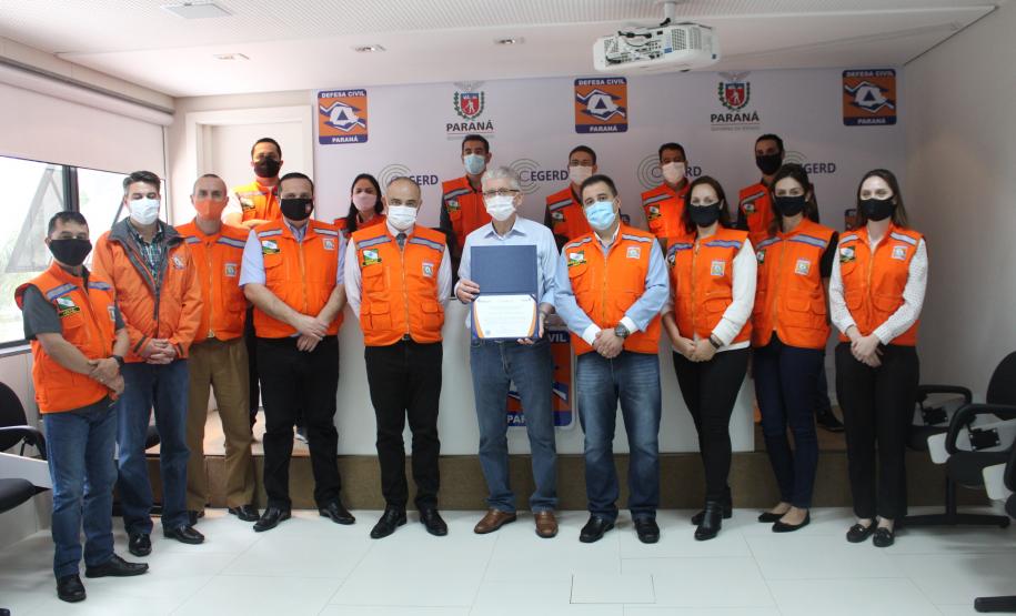 Defesa Civil homenageia Secretário de Agricultura