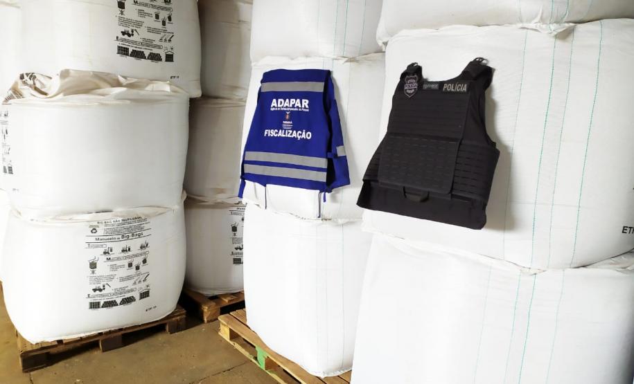 Com apoio da Adapar, Polícia Civil investiga adulteração em fertilizantes