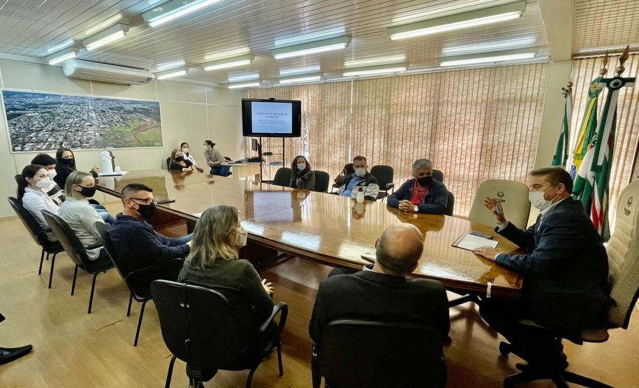 Chefe do Desan visita Toledo e conhece iniciativas locais de Segurança Alimentar