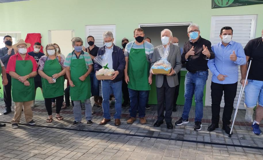 Com apoio do Estado, Mangueirinha constrói espaço para feira do produtor e fortalece agricultura familiar