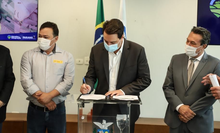 Governo libera R$ 9 milhões para revitalização de estradas rurais em 10 municípios