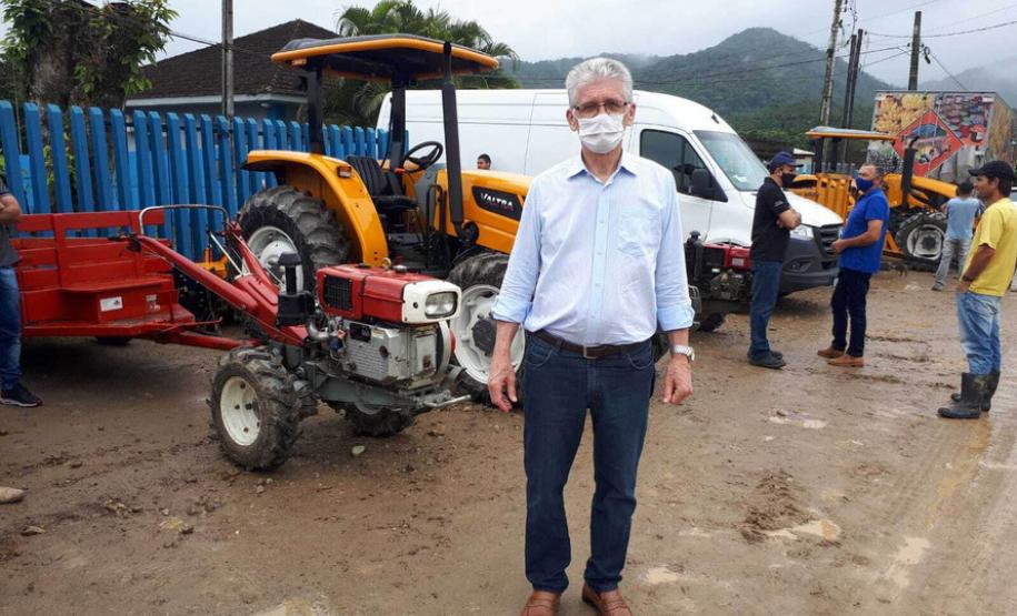 Coopera Paraná entrega equipamentos a pequenos produtores de Antonina