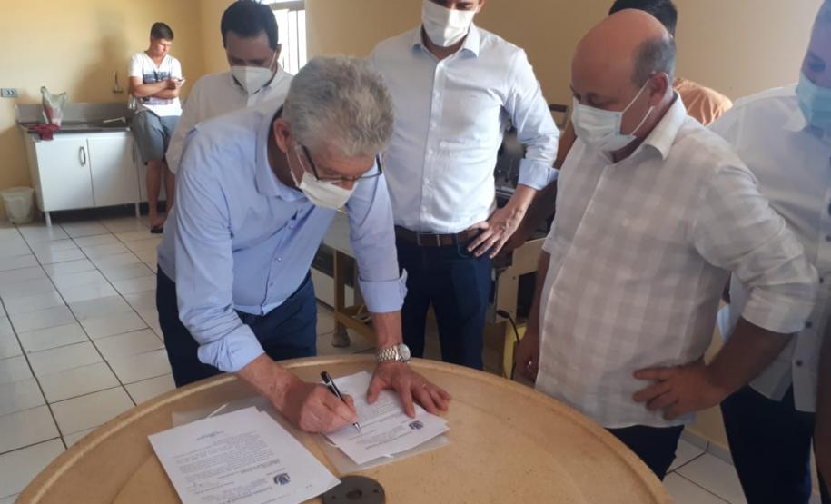 Norte Pioneiro recebe benfeitorias e equipamentos agrícolas