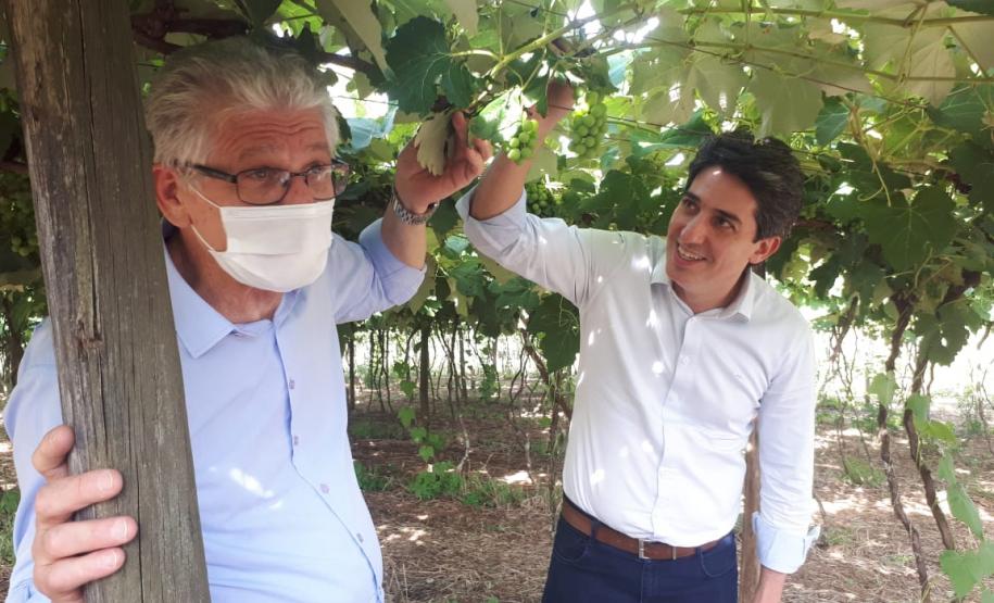 Norte Pioneiro recebe benfeitorias e equipamentos agrícolas