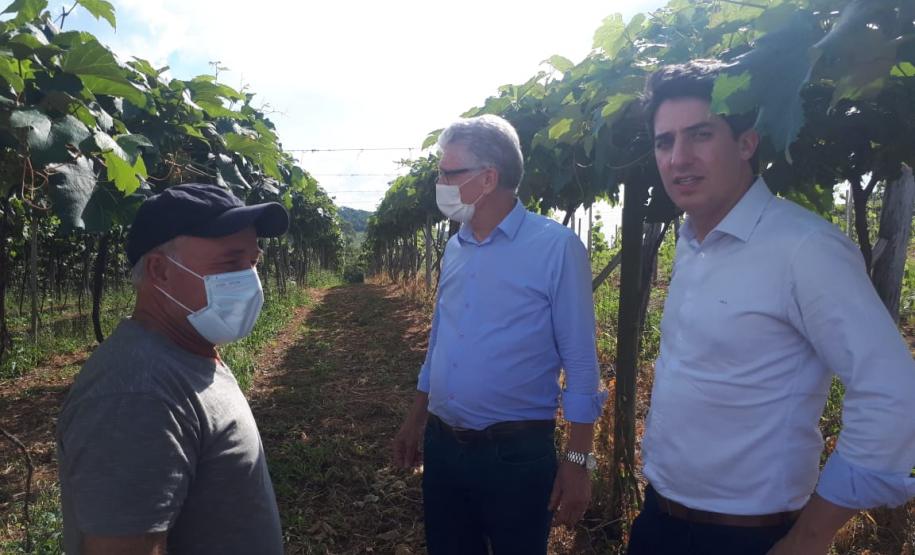 Norte Pioneiro recebe benfeitorias e equipamentos agrícolas