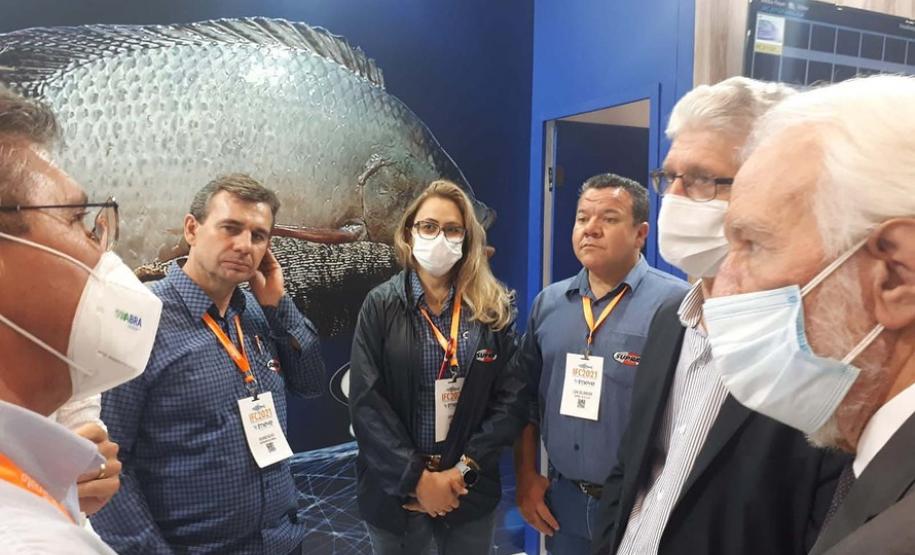 Governo do Paraná reafirma parceria com iniciativa privada para aumentar produção de pescados