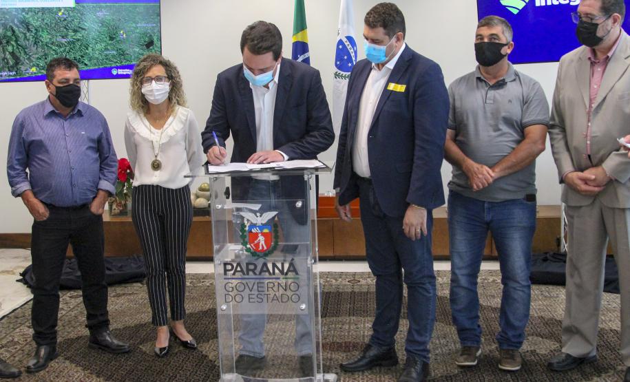 Governo autoriza pavimentação de mais 36 quilômetros de estradas rurais de 11 municípios