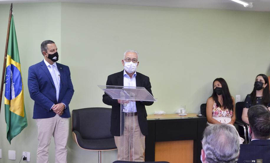 Adapar recebe prêmio pelo trabalho na saúde animal