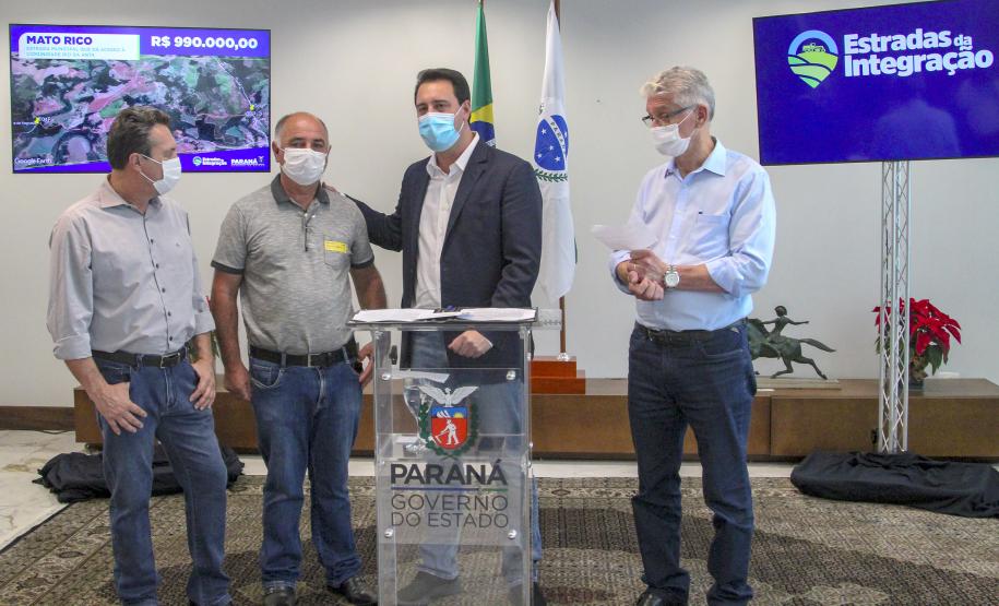 Governo autoriza pavimentação de mais 36 quilômetros de estradas rurais de 11 municípios