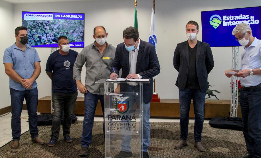 Governo autoriza pavimentação de mais 36 quilômetros de estradas rurais de 11 municípios