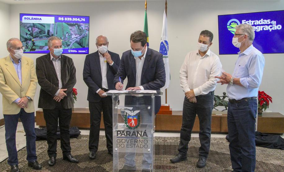 Governo autoriza pavimentação de mais 36 quilômetros de estradas rurais de 11 municípios