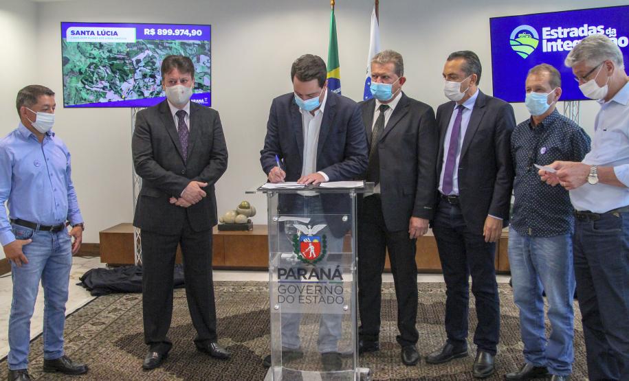 Governo autoriza pavimentação de mais 36 quilômetros de estradas rurais de 11 municípios