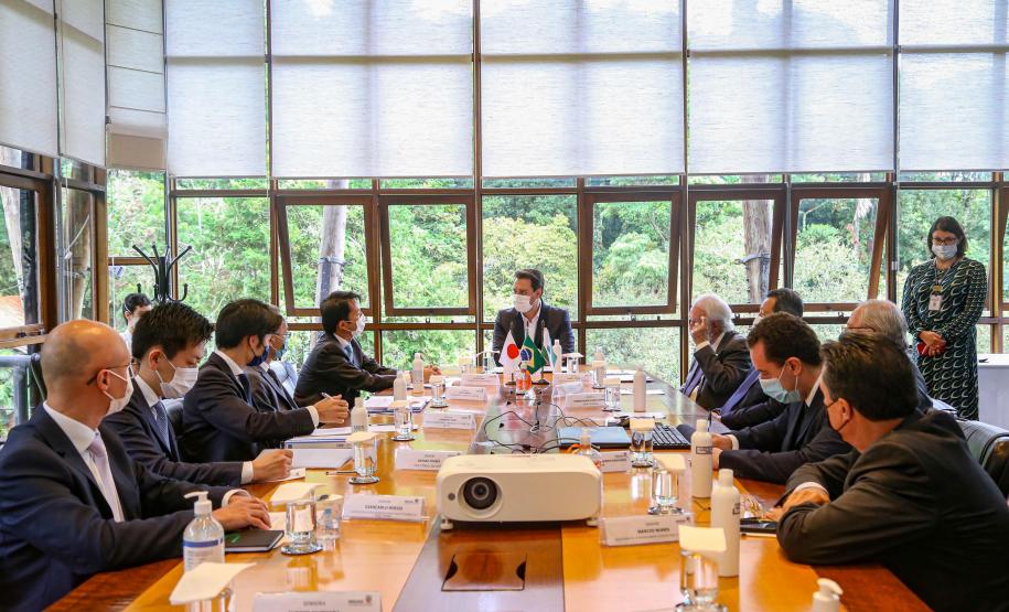 Em encontro com embaixador, governador manifesta intenção de exportar carne suína para o Japão