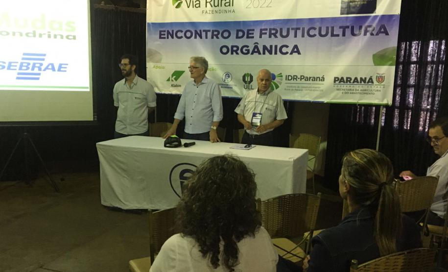 Estado estimula produção orgânica de frutas em encontro na ExpoLondrina