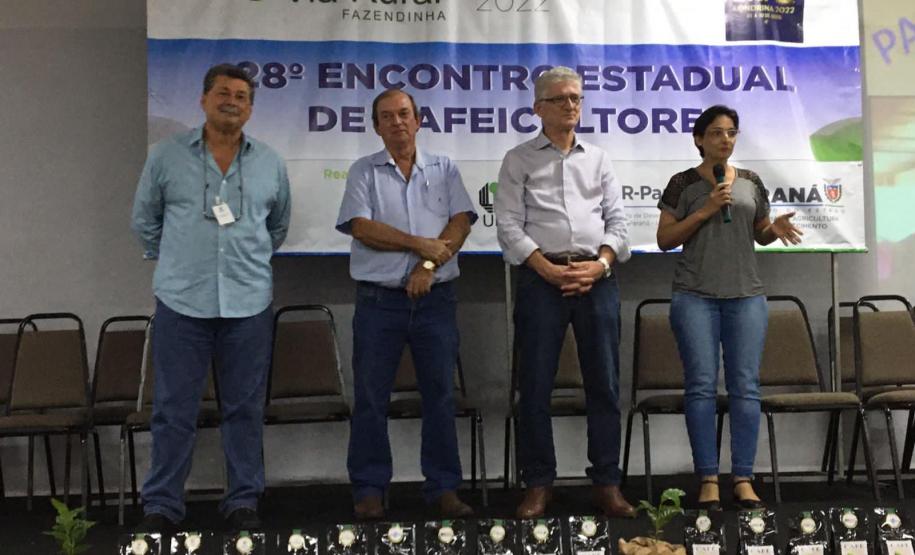 Governo reúne cafeicultores na ExpoLondrina e reforça relevância da cultura para o Estado