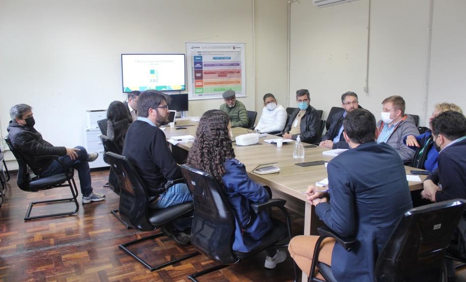 Paraná inicia elaboração do Plano de Ação Estadual para reduzir emissão de carbono na agropecuária