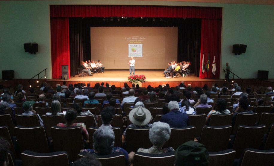 Mulheres do Norte Pioneiro conquistam os prêmios do concurso Café Qualidade Paraná