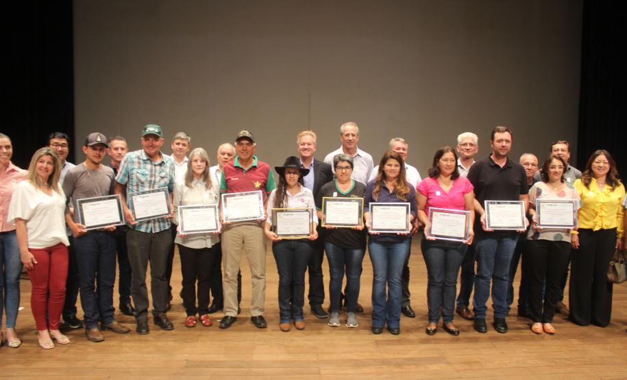 Mulheres do Norte Pioneiro conquistam os prêmios do concurso Café Qualidade Paraná
