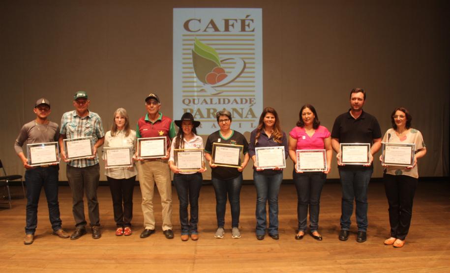 Mulheres do Norte Pioneiro conquistam os prêmios do concurso Café Qualidade Paraná