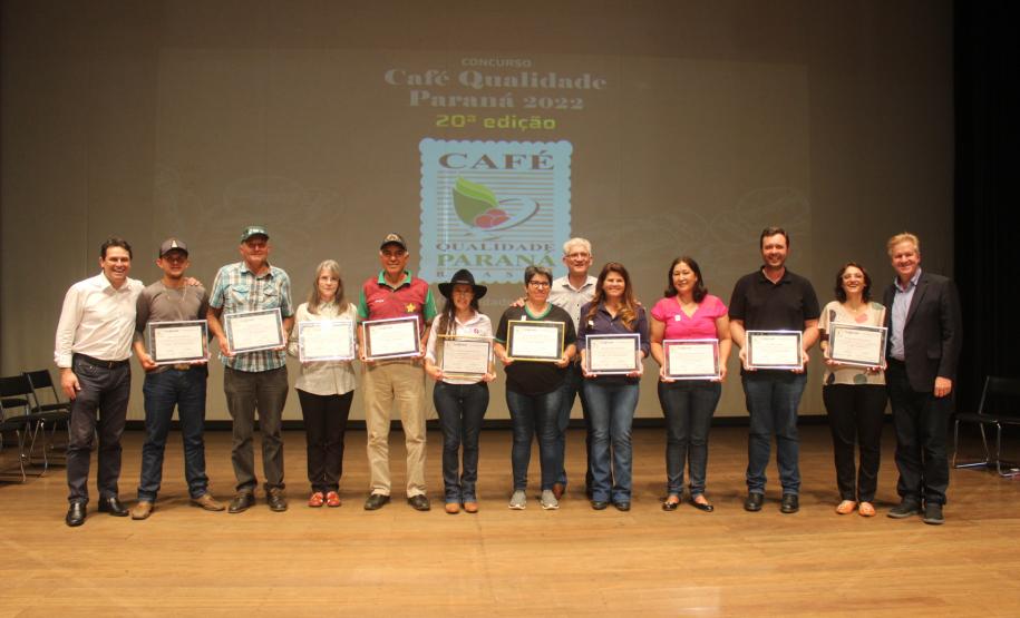 Mulheres do Norte Pioneiro conquistam os prêmios do concurso Café Qualidade Paraná