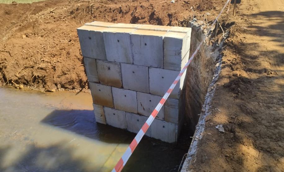 Pavimentação de estrada rural beneficia agricultura familiar no Sudoeste