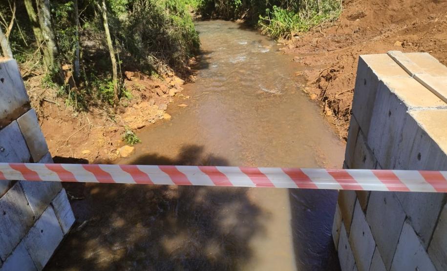 Pavimentação de estrada rural beneficia agricultura familiar no Sudoeste