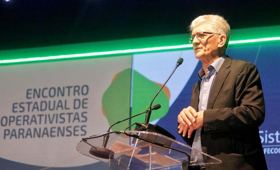Com impulso do cooperativismo, Paraná pode ampliar presença nos mercados globais, diz secretário