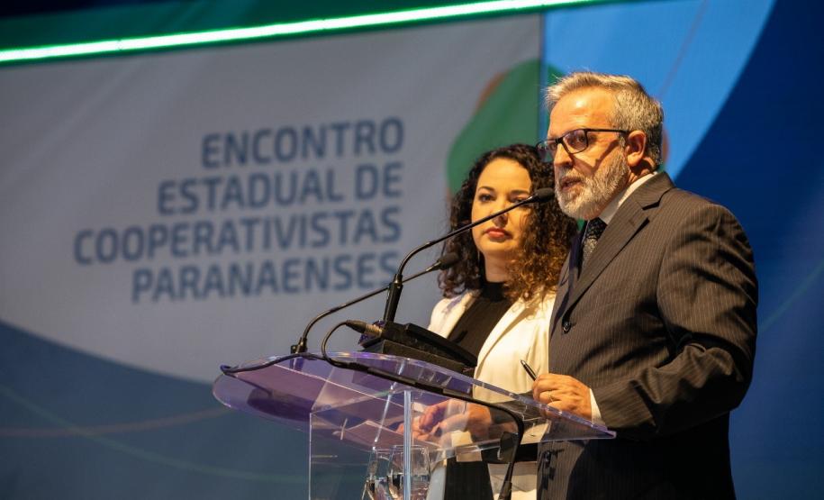 Com impulso do cooperativismo, Paraná pode ampliar presença nos mercados globais, diz secretário