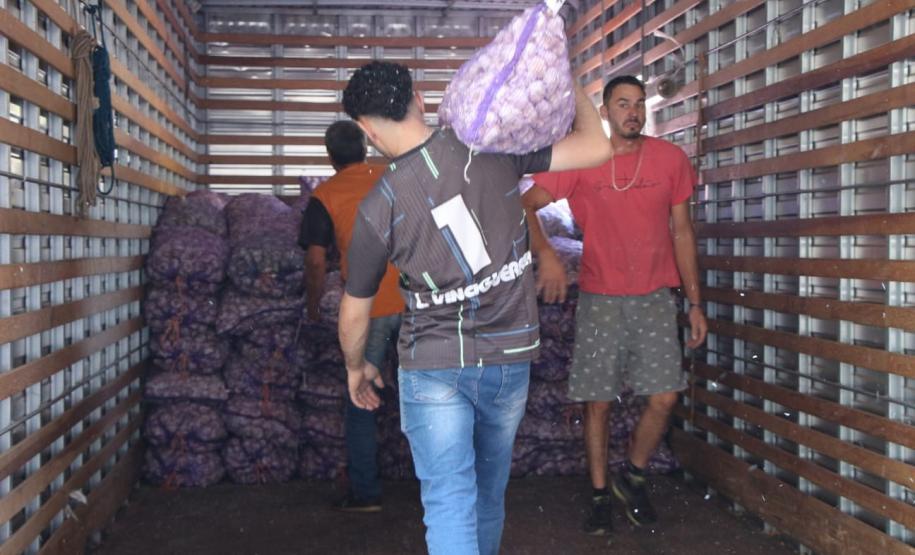 Programa Compra Direta recebe 27 toneladas de alho apreendidas pela Receita Federal