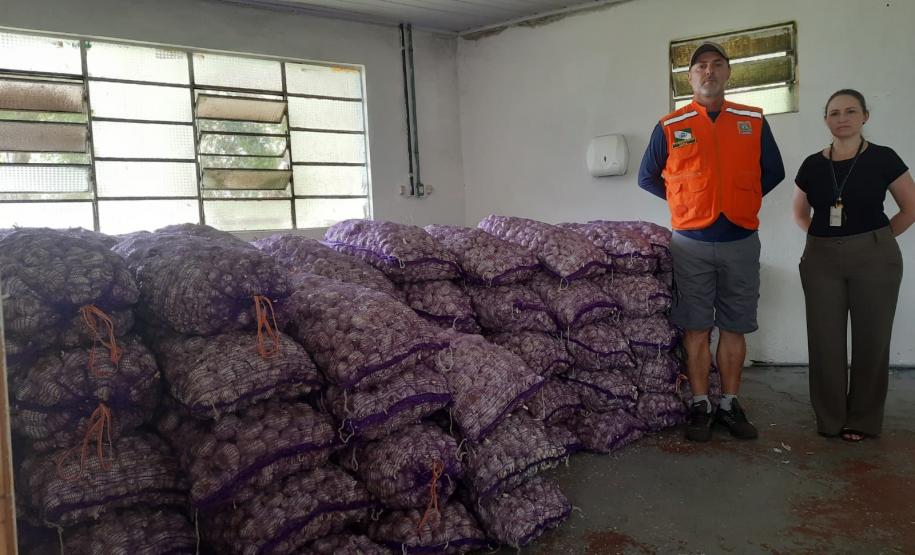 Programa Compra Direta recebe 27 toneladas de alho apreendidas pela Receita Federal