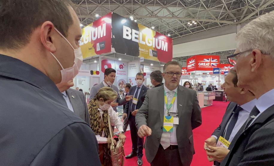 apresenta Paraná ao vice-ministro da Agricultura do Japão com objetivo de ampliar exportações