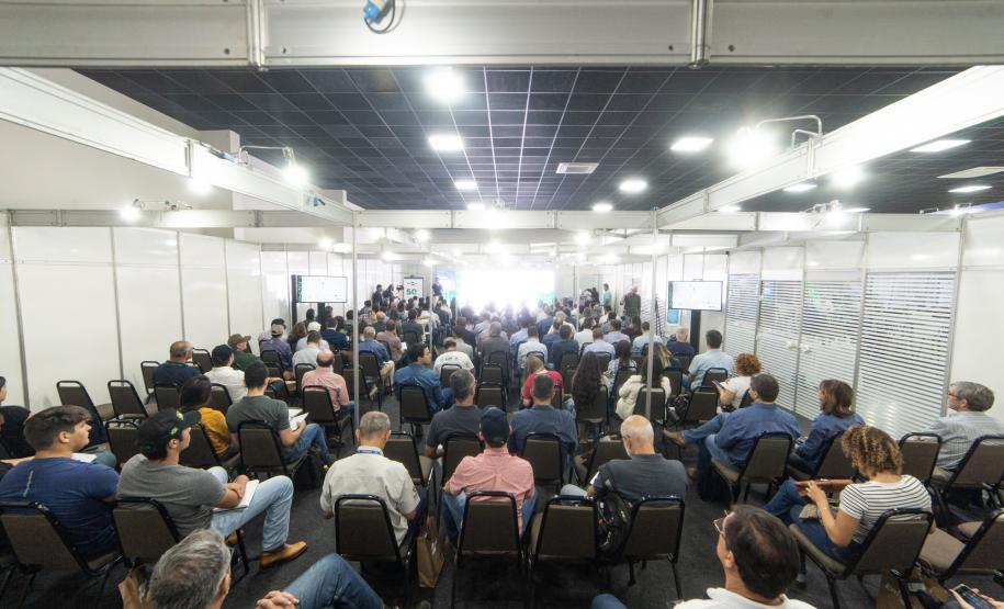 Produção de leite com sustentabilidade foi tema de debate na ExpoLondrina