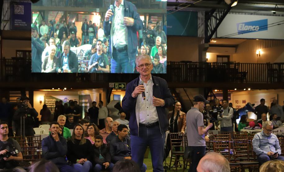 Em Carambeí, governador destaca cooperativismo e garante apoio ao agronegócio paranaense